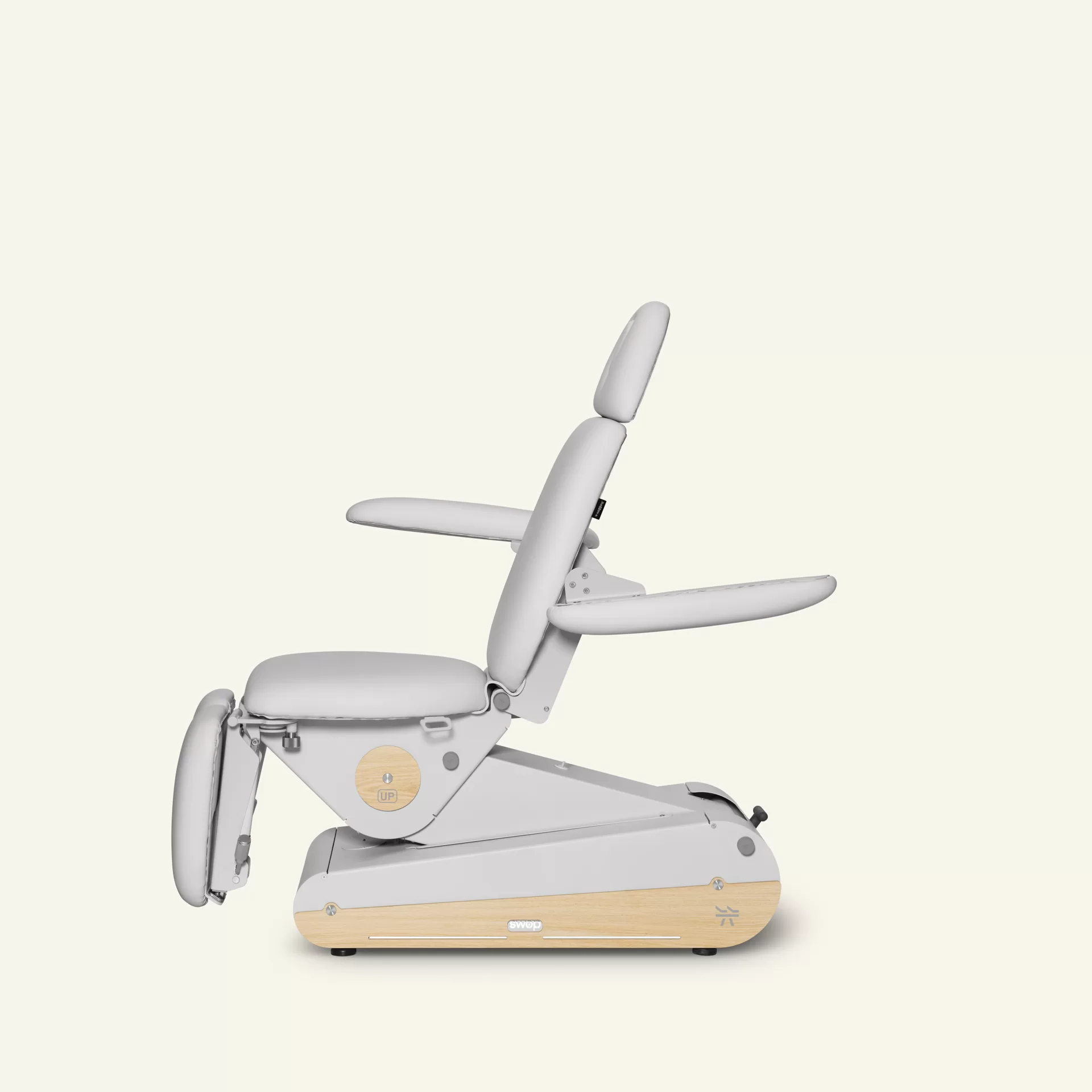 ПЕДИКЮРНОЕ КРЕСЛО Р150М EL SOBERANO DEL ESTILO